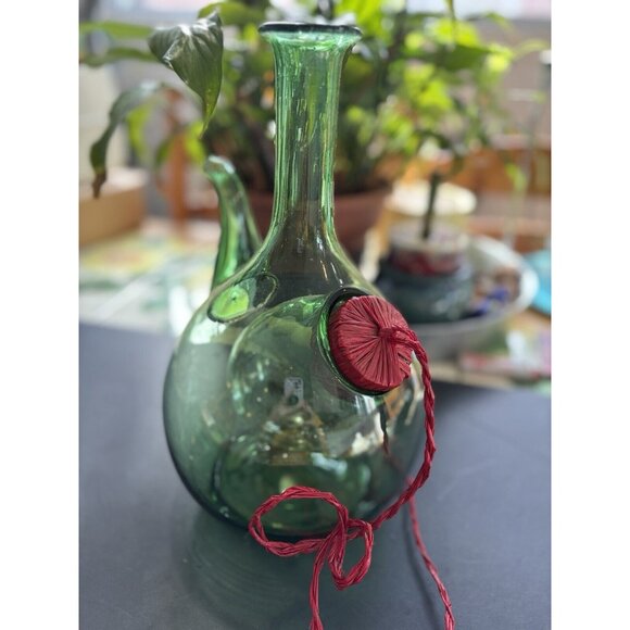 Vintage Hand Blown Italian Green Glass DecanterCarafe,Chamber Chiller & stopper - Picture 14 of 16